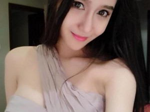 人气爆棚美女爆乳门引出的热点话题与产品介绍