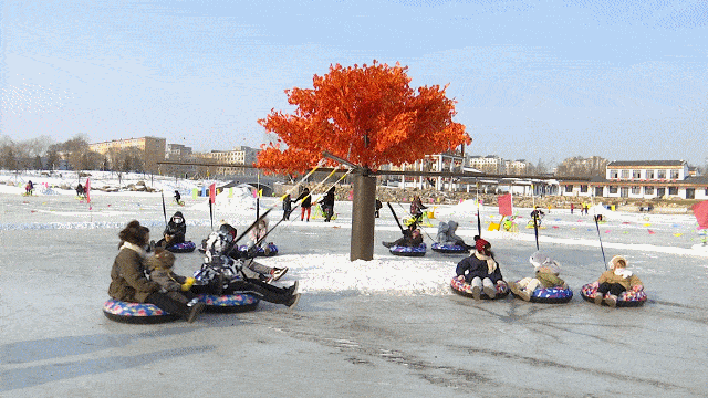 泡泡趴雪地争锋玩法大揭秘：体验极致乐趣，尽享冬日冰雪世界